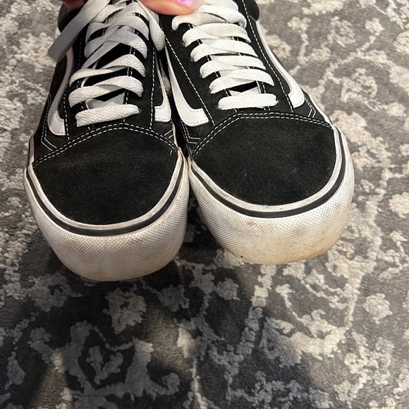 VANS - Picture 3 of 6